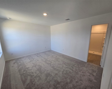18784 Loom Drive - Photo Thumbnail 4