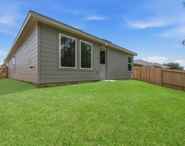 18784 Loom Drive - Photo Thumbnail 14