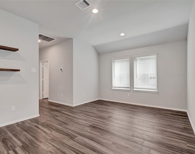 16891 Pink Wintergreen Drive - Photo Thumbnail 11