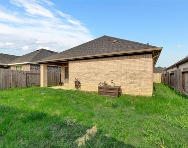 16891 Pink Wintergreen Drive - Photo Thumbnail 18