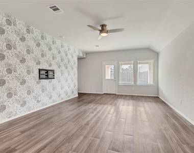 16891 Pink Wintergreen Drive - Photo Thumbnail 13