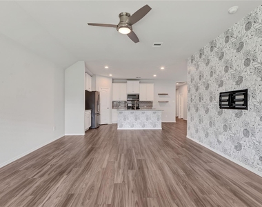 16891 Pink Wintergreen Drive - Photo Thumbnail 15