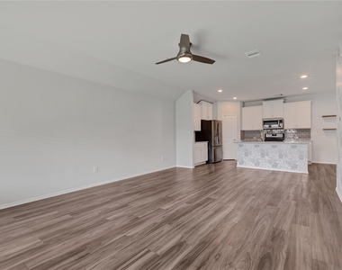 16891 Pink Wintergreen Drive - Photo Thumbnail 12