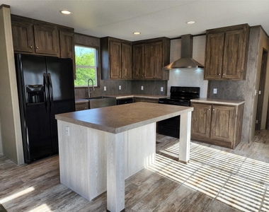 415 County Road 3560 - Photo Thumbnail 1