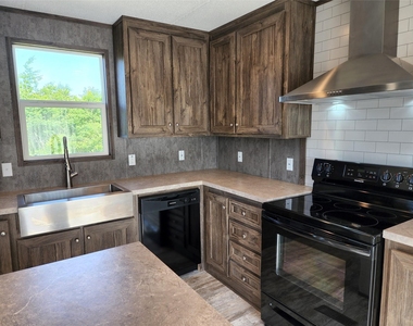 415 County Road 3560 - Photo Thumbnail 2