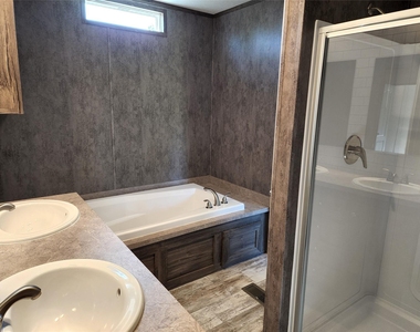 415 County Road 3560 - Photo Thumbnail 5