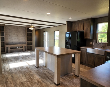 415 County Road 3560 - Photo Thumbnail 3