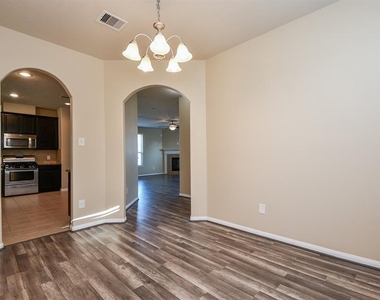 19311 Vermillion Court - Photo Thumbnail 6