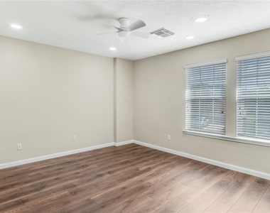 11405 Starlight Bay Street - Photo Thumbnail 35