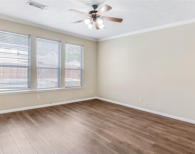 11405 Starlight Bay Street - Photo Thumbnail 17