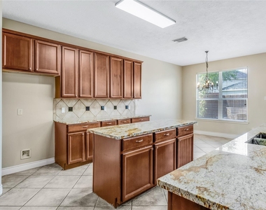 11405 Starlight Bay Street - Photo Thumbnail 10