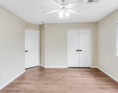 11405 Starlight Bay Street - Photo Thumbnail 27