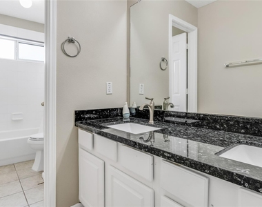 11405 Starlight Bay Street - Photo Thumbnail 36
