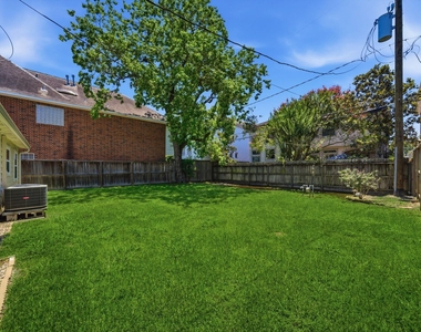 4403 Cynthia Street - Photo Thumbnail 9