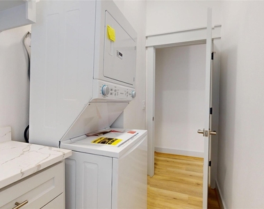 4305 Rogers Street - Photo Thumbnail 23