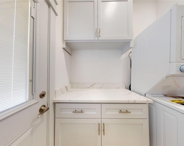 4305 Rogers Street - Photo Thumbnail 22