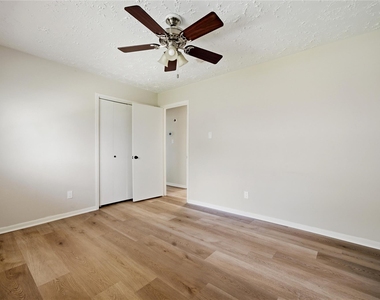2019 First Crossing Boulevard - Photo Thumbnail 25