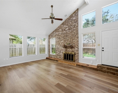 2019 First Crossing Boulevard - Photo Thumbnail 18