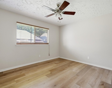 2019 First Crossing Boulevard - Photo Thumbnail 26