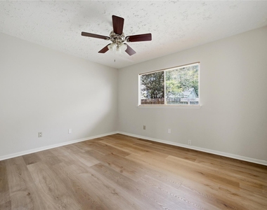 2019 First Crossing Boulevard - Photo Thumbnail 28