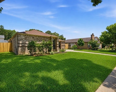 2019 First Crossing Boulevard - Photo Thumbnail 1