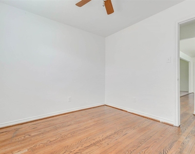 230 Bizerte Street - Photo Thumbnail 18