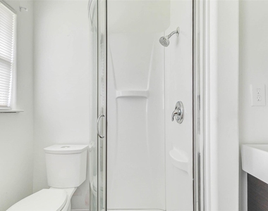 230 Bizerte Street - Photo Thumbnail 27