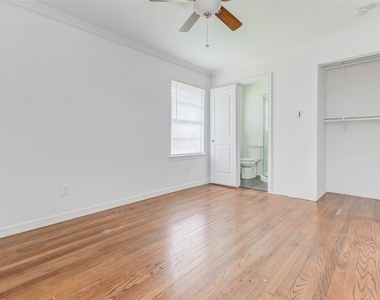 230 Bizerte Street - Photo Thumbnail 24