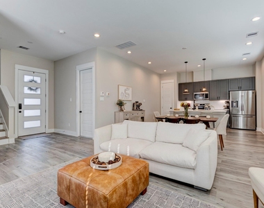 1181 W Tidwell Road - Photo Thumbnail 6