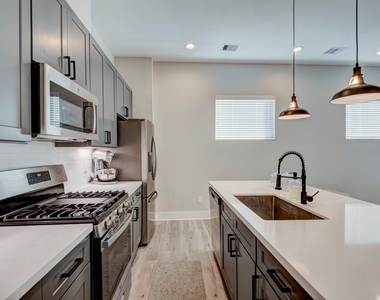 1181 W Tidwell Road - Photo Thumbnail 13
