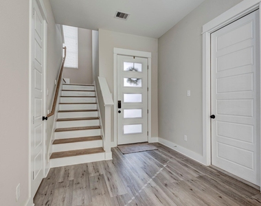 1181 W Tidwell Road - Photo Thumbnail 3