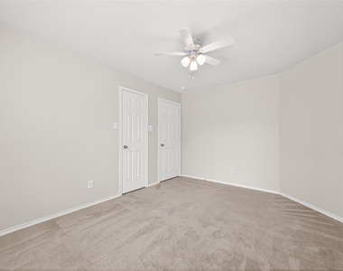 17611 Haywood Oaks Drive - Photo Thumbnail 25