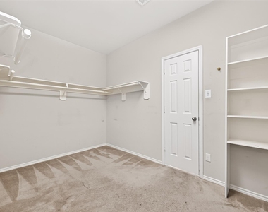 17611 Haywood Oaks Drive - Photo Thumbnail 16