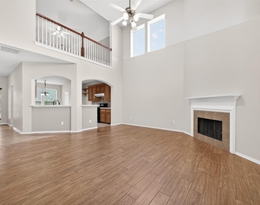 17611 Haywood Oaks Drive - Photo Thumbnail 6