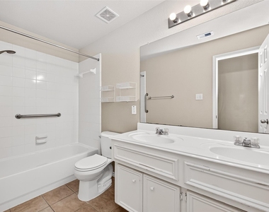 17611 Haywood Oaks Drive - Photo Thumbnail 21