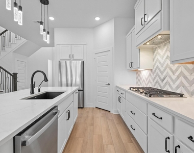 5030 Valley Wind Court - Photo Thumbnail 9