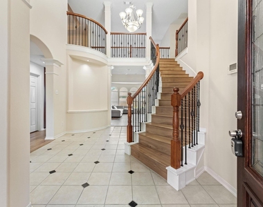 26414 Creston Woods Drive - Photo Thumbnail 4