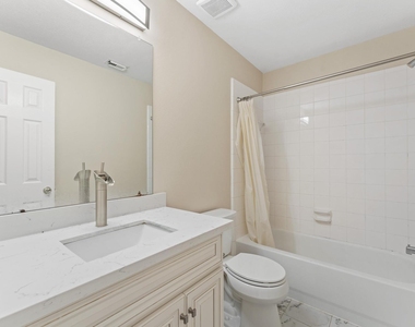26414 Creston Woods Drive - Photo Thumbnail 19
