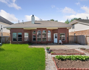 26414 Creston Woods Drive - Photo Thumbnail 31