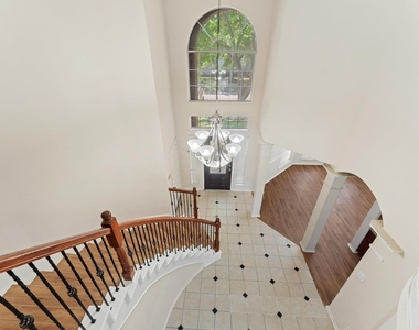 26414 Creston Woods Drive - Photo Thumbnail 26