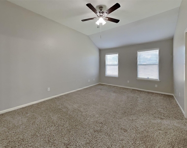 19411 Billineys Park Drive - Photo Thumbnail 4
