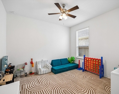 551 Ruby Bend Lane - Photo Thumbnail 15
