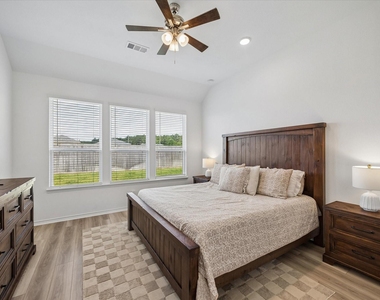 551 Ruby Bend Lane - Photo Thumbnail 10