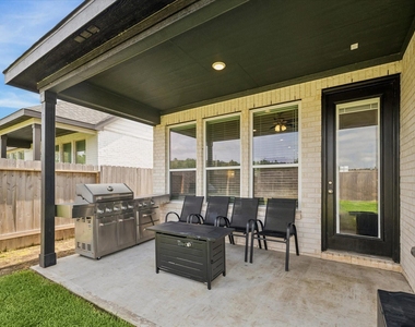 551 Ruby Bend Lane - Photo Thumbnail 18