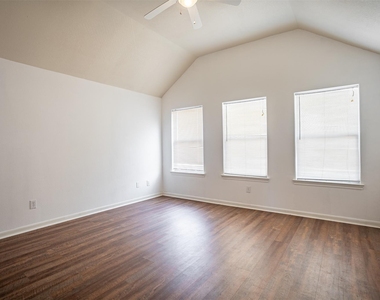 2220 Naomi Street - Photo Thumbnail 15