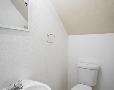 2220 Naomi Street - Photo Thumbnail 10