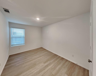 22287 Stoney Ravine Drive - Photo Thumbnail 9