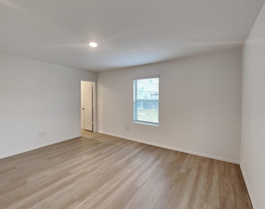 22287 Stoney Ravine Drive - Photo Thumbnail 7
