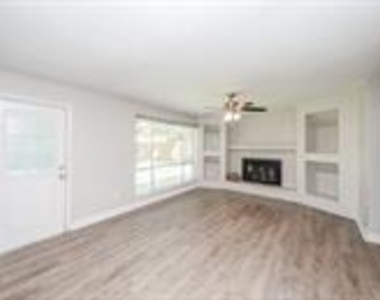 16418 Blackhawk Boulevard - Photo Thumbnail 11