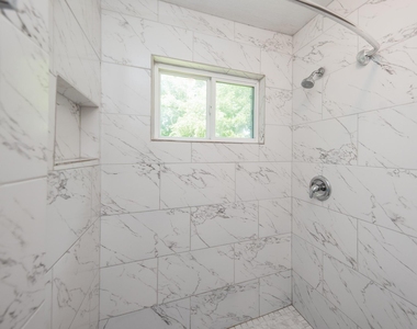 16418 Blackhawk Boulevard - Photo Thumbnail 16